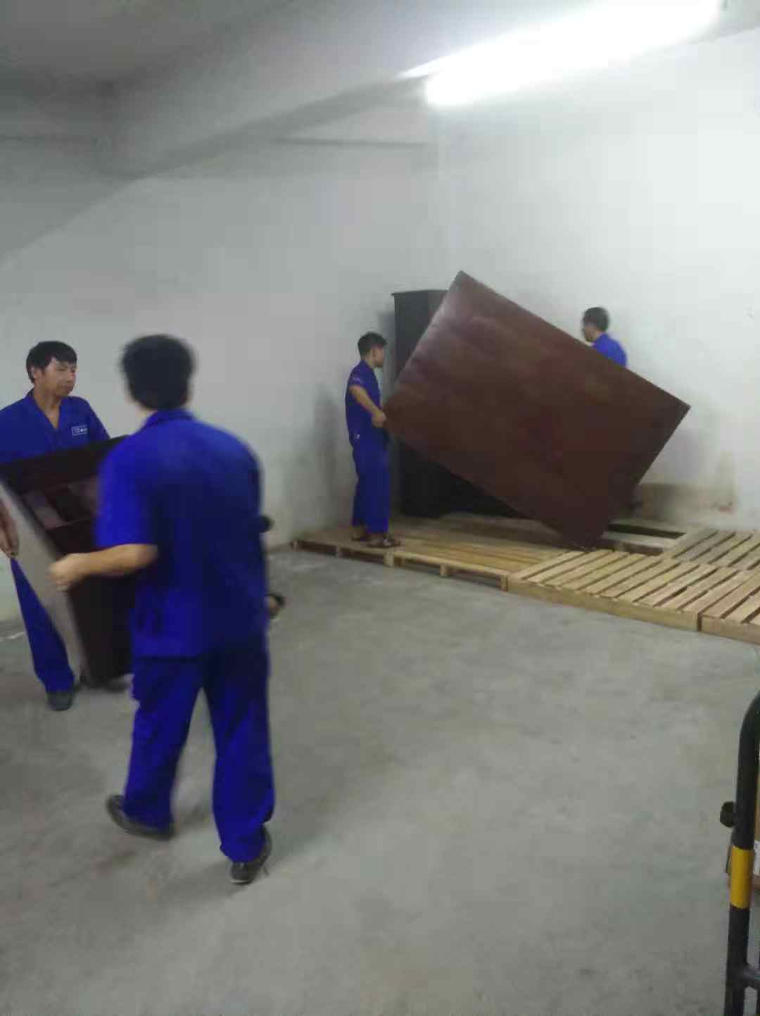  搬家怎么说?你还需要靠朋友吗？